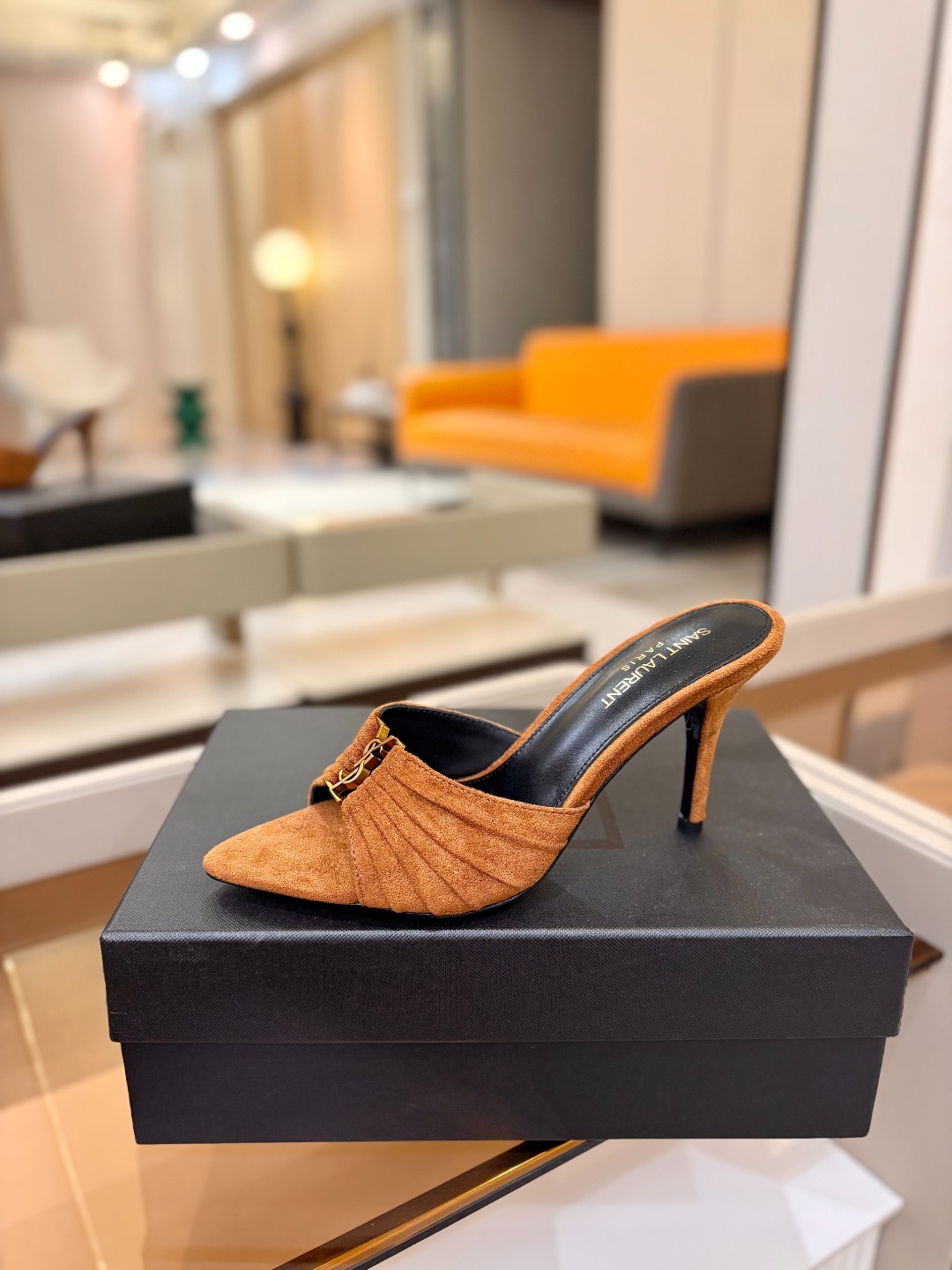 YSL「SAINT LAURENT*」 夏季新品 金属头优雅大气高跟凉鞋——————————全新春夏系列
