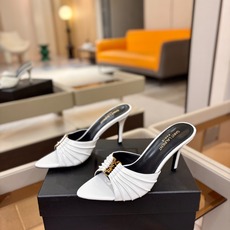 YSL「SAINT LAURENT*」 夏季新品 金属头优雅大气高跟凉鞋——————————全新春夏系列 YSL「SAINT LAURENT*」 夏季新品 金属头优雅大气高跟凉鞋——————————全新春夏系列
