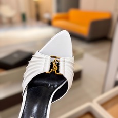 YSL「SAINT LAURENT*」 夏季新品 金属头优雅大气高跟凉鞋——————————全新春夏系列 YSL「SAINT LAURENT*」 夏季新品 金属头优雅大气高跟凉鞋——————————全新春夏系列