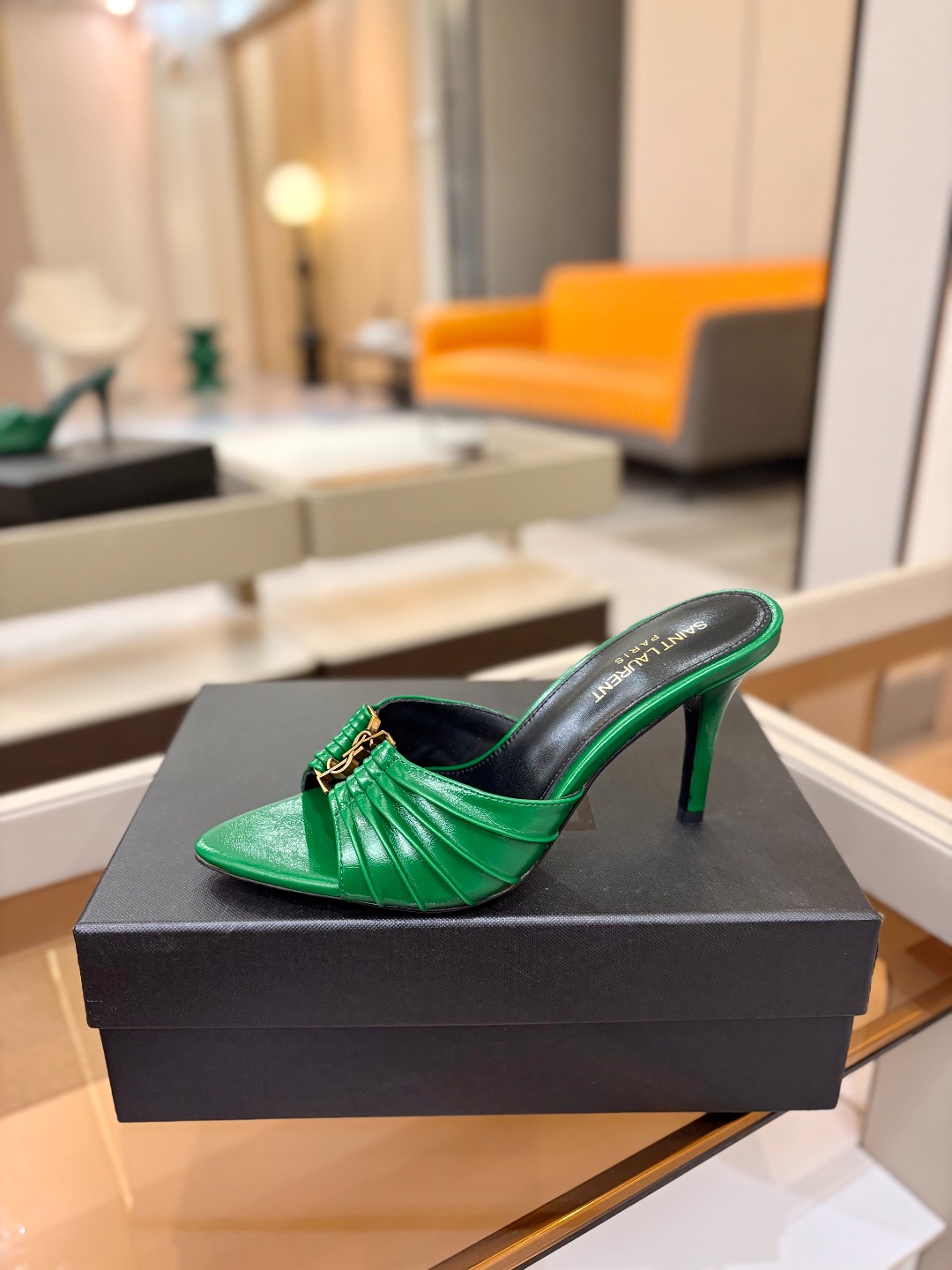 YSL「SAINT LAURENT*」 夏季新品 金属头优雅大气高跟凉鞋——————————全新春夏系列