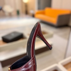 YSL「SAINT LAURENT*」 夏季新品 金属头优雅大气高跟凉鞋——————————全新春夏系列 YSL「SAINT LAURENT*」 夏季新品 金属头优雅大气高跟凉鞋——————————全新春夏系列