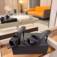 YSL「SAINT LAURENT*」 夏季新品 金属头优雅大气高跟凉鞋——————————全新春夏系列 YSL「SAINT LAURENT*」 夏季新品 金属头优雅大气高跟凉鞋——————————全新春夏系列