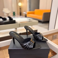 YSL「SAINT LAURENT*」 夏季新品 金属头优雅大气高跟凉鞋——————————全新春夏系列 YSL「SAINT LAURENT*」 夏季新品 金属头优雅大气高跟凉鞋——————————全新春夏系列
