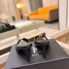 YSL「SAINT LAURENT*」 夏季新品 金属头优雅大气高跟凉鞋——————————全新春夏系列 YSL「SAINT LAURENT*」 夏季新品 金属头优雅大气高跟凉鞋——————————全新春夏系列