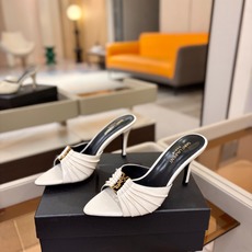 YSL「SAINT LAURENT*」 夏季新品 金属头优雅大气高跟凉鞋——————————全新春夏系列 YSL「SAINT LAURENT*」 夏季新品 金属头优雅大气高跟凉鞋——————————全新春夏系列