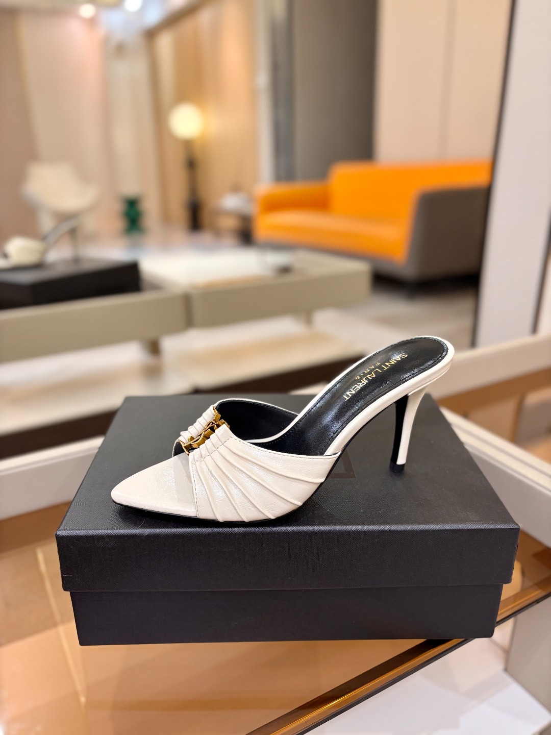 YSL「SAINT LAURENT*」 夏季新品 金属头优雅大气高跟凉鞋——————————全新春夏系列