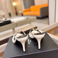YSL「SAINT LAURENT*」 夏季新品 金属头优雅大气高跟凉鞋——————————全新春夏系列 YSL「SAINT LAURENT*」 夏季新品 金属头优雅大气高跟凉鞋——————————全新春夏系列