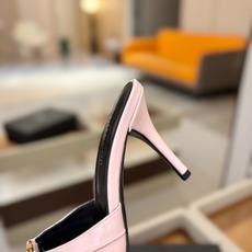 YSL「SAINT LAURENT*」 夏季新品 金属头优雅大气高跟凉鞋——————————全新春夏系列 YSL「SAINT LAURENT*」 夏季新品 金属头优雅大气高跟凉鞋——————————全新春夏系列