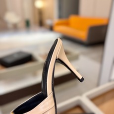 YSL「SAINT LAURENT*」 夏季新品 金属头优雅大气高跟凉鞋——————————全新春夏系列 YSL「SAINT LAURENT*」 夏季新品 金属头优雅大气高跟凉鞋——————————全新春夏系列