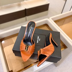 YSL「SAINT LAURENT*」 夏季新品 金属头优雅大气高跟凉鞋——————————全新春夏系列 YSL「SAINT LAURENT*」 夏季新品 金属头优雅大气高跟凉鞋——————————全新春夏系列