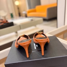 YSL「SAINT LAURENT*」 夏季新品 金属头优雅大气高跟凉鞋——————————全新春夏系列 YSL「SAINT LAURENT*」 夏季新品 金属头优雅大气高跟凉鞋——————————全新春夏系列