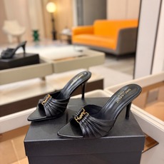 YSL「SAINT LAURENT*」 夏季新品 金属头优雅大气高跟凉鞋——————————全新春夏系列 YSL「SAINT LAURENT*」 夏季新品 金属头优雅大气高跟凉鞋——————————全新春夏系列