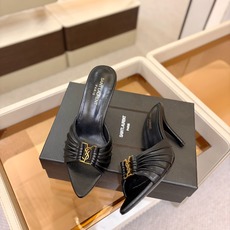 YSL「SAINT LAURENT*」 夏季新品 金属头优雅大气高跟凉鞋——————————全新春夏系列 YSL「SAINT LAURENT*」 夏季新品 金属头优雅大气高跟凉鞋——————————全新春夏系列