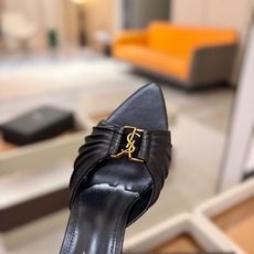 YSL「SAINT LAURENT*」 夏季新品 金属头优雅大气高跟凉鞋——————————全新春夏系列 YSL「SAINT LAURENT*」 夏季新品 金属头优雅大气高跟凉鞋——————————全新春夏系列