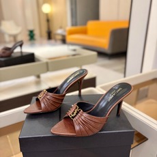 YSL「SAINT LAURENT*」 夏季新品 金属头优雅大气高跟凉鞋——————————全新春夏系列 YSL「SAINT LAURENT*」 夏季新品 金属头优雅大气高跟凉鞋——————————全新春夏系列