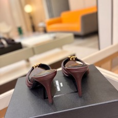 YSL「SAINT LAURENT*」 夏季新品 金属头优雅大气高跟凉鞋——————————全新春夏系列 YSL「SAINT LAURENT*」 夏季新品 金属头优雅大气高跟凉鞋——————————全新春夏系列