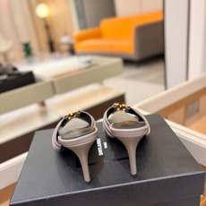 YSL「SAINT LAURENT*」 夏季新品 金属头优雅大气高跟凉鞋——————————全新春夏系列 YSL「SAINT LAURENT*」 夏季新品 金属头优雅大气高跟凉鞋——————————全新春夏系列