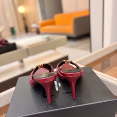 YSL「SAINT LAURENT*」 夏季新品 金属头优雅大气高跟凉鞋——————————全新春夏系列 YSL「SAINT LAURENT*」 夏季新品 金属头优雅大气高跟凉鞋——————————全新春夏系列