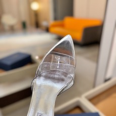 Le Silla 胶片透明尖头细跟凉拖|氛围感天花板谁能拒绝一双温柔到骨子里的胶片高跟拖!通透PVC鞋 Le Silla 胶片透明尖头细跟凉拖|氛围感天花板谁能拒绝一双温柔到骨子里的胶片高跟拖!通透PVC鞋