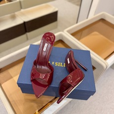 Le Silla 漆皮细跟凉拖|温柔氛围感天花板 漆皮自带柔光滤镜,一眼沦陷的高级裸色,完美贴合肤色, Le Silla 漆皮细跟凉拖|温柔氛围感天花板 漆皮自带柔光滤镜,一眼沦陷的高级裸色,完美贴合肤色,