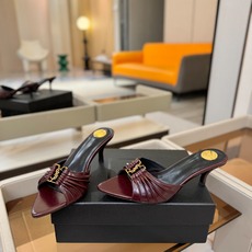 YSL「SAINT LAURENT*」 夏季新品 尖头优雅大气高跟拖鞋 —————————— 尖头设计拉长腿部线条, YSL「SAINT LAURENT*」 夏季新品 尖头优雅大气高跟拖鞋 —————————— 尖头设计拉长腿部线条,