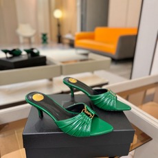 YSL「SAINT LAURENT*」 夏季新品 尖头优雅大气高跟拖鞋 —————————— 尖头设计拉长腿部线条, YSL「SAINT LAURENT*」 夏季新品 尖头优雅大气高跟拖鞋 —————————— 尖头设计拉长腿部线条,