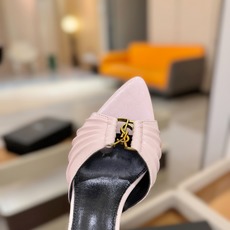 YSL「SAINT LAURENT*」 夏季新品 尖头优雅大气高跟拖鞋 —————————— 尖头设计拉长腿部线条, YSL「SAINT LAURENT*」 夏季新品 尖头优雅大气高跟拖鞋 —————————— 尖头设计拉长腿部线条,