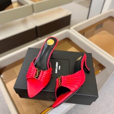 YSL「SAINT LAURENT*」 夏季新品 金属头优雅大气高跟凉鞋 —————————— 全新春夏系列后带方扣高 YSL「SAINT LAURENT*」 夏季新品 金属头优雅大气高跟凉鞋 —————————— 全新春夏系列后带方扣高