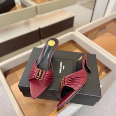 YSL「SAINT LAURENT*」 夏季新品 金属头优雅大气高跟凉鞋 —————————— 全新春夏系列后带方扣高 YSL「SAINT LAURENT*」 夏季新品 金属头优雅大气高跟凉鞋 —————————— 全新春夏系列后带方扣高
