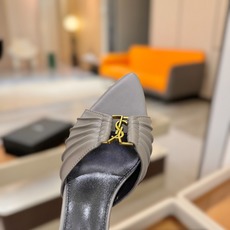 YSL「SAINT LAURENT*」 夏季新品 尖头优雅大气高跟拖鞋 —————————— 尖头设计拉长腿部线条, YSL「SAINT LAURENT*」 夏季新品 尖头优雅大气高跟拖鞋 —————————— 尖头设计拉长腿部线条,