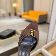 YSL「SAINT LAURENT*」 夏季新品 尖头优雅大气高跟拖鞋 —————————— 尖头设计拉长腿部线条, YSL「SAINT LAURENT*」 夏季新品 尖头优雅大气高跟拖鞋 —————————— 尖头设计拉长腿部线条,