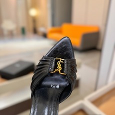 YSL「SAINT LAURENT*」 夏季新品 尖头优雅大气高跟拖鞋 —————————— 尖头设计拉长腿部线条, YSL「SAINT LAURENT*」 夏季新品 尖头优雅大气高跟拖鞋 —————————— 尖头设计拉长腿部线条,
