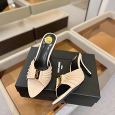 YSL「SAINT LAURENT*」 夏季新品 尖头优雅大气高跟拖鞋 —————————— 尖头设计拉长腿部线条, YSL「SAINT LAURENT*」 夏季新品 尖头优雅大气高跟拖鞋 —————————— 尖头设计拉长腿部线条,