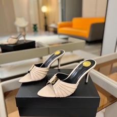 YSL「SAINT LAURENT*」 夏季新品 尖头优雅大气高跟拖鞋 —————————— 尖头设计拉长腿部线条, YSL「SAINT LAURENT*」 夏季新品 尖头优雅大气高跟拖鞋 —————————— 尖头设计拉长腿部线条,