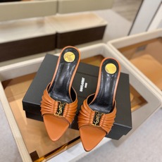 YSL「SAINT LAURENT*」 夏季新品 尖头优雅大气高跟拖鞋 —————————— 尖头设计拉长腿部线条, YSL「SAINT LAURENT*」 夏季新品 尖头优雅大气高跟拖鞋 —————————— 尖头设计拉长腿部线条,