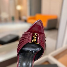 YSL「SAINT LAURENT*」 夏季新品 尖头优雅大气高跟拖鞋 —————————— 尖头设计拉长腿部线条, YSL「SAINT LAURENT*」 夏季新品 尖头优雅大气高跟拖鞋 —————————— 尖头设计拉长腿部线条,