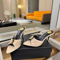 YSL「SAINT LAURENT*」 夏季新品 尖头优雅大气高跟拖鞋 —————————— 尖头设计拉长腿部线条, YSL「SAINT LAURENT*」 夏季新品 尖头优雅大气高跟拖鞋 —————————— 尖头设计拉长腿部线条,