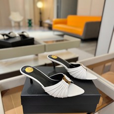 YSL「SAINT LAURENT*」 夏季新品 尖头优雅大气高跟拖鞋 —————————— 尖头设计拉长腿部线条, YSL「SAINT LAURENT*」 夏季新品 尖头优雅大气高跟拖鞋 —————————— 尖头设计拉长腿部线条,
