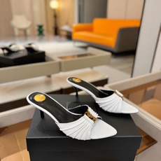 YSL「SAINT LAURENT*」 夏季新品 尖头优雅大气高跟拖鞋 —————————— 尖头设计拉长腿部线条, YSL「SAINT LAURENT*」 夏季新品 尖头优雅大气高跟拖鞋 —————————— 尖头设计拉长腿部线条,