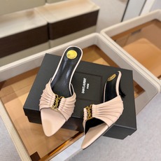 YSL「SAINT LAURENT*」 夏季新品 尖头优雅大气高跟拖鞋 —————————— 尖头设计拉长腿部线条, YSL「SAINT LAURENT*」 夏季新品 尖头优雅大气高跟拖鞋 —————————— 尖头设计拉长腿部线条,