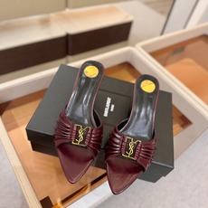 YSL「SAINT LAURENT*」 夏季新品 尖头优雅大气高跟拖鞋 —————————— 尖头设计拉长腿部线条, YSL「SAINT LAURENT*」 夏季新品 尖头优雅大气高跟拖鞋 —————————— 尖头设计拉长腿部线条,