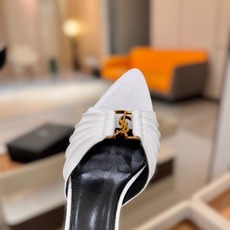 YSL「SAINT LAURENT*」 夏季新品 尖头优雅大气高跟拖鞋 —————————— 尖头设计拉长腿部线条, YSL「SAINT LAURENT*」 夏季新品 尖头优雅大气高跟拖鞋 —————————— 尖头设计拉长腿部线条,