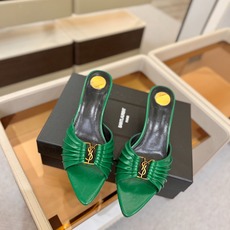 YSL「SAINT LAURENT*」 夏季新品 尖头优雅大气高跟拖鞋 —————————— 尖头设计拉长腿部线条, YSL「SAINT LAURENT*」 夏季新品 尖头优雅大气高跟拖鞋 —————————— 尖头设计拉长腿部线条,