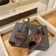YSL「SAINT LAURENT*」 夏季新品 尖头优雅大气高跟拖鞋 —————————— 尖头设计拉长腿部线条, YSL「SAINT LAURENT*」 夏季新品 尖头优雅大气高跟拖鞋 —————————— 尖头设计拉长腿部线条,