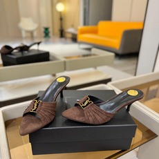 YSL「SAINT LAURENT*」 夏季新品 尖头优雅大气高跟拖鞋 —————————— 尖头设计拉长腿部线条, YSL「SAINT LAURENT*」 夏季新品 尖头优雅大气高跟拖鞋 —————————— 尖头设计拉长腿部线条,