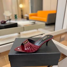 YSL「SAINT LAURENT*」 夏季新品 尖头优雅大气高跟拖鞋 —————————— 尖头设计拉长腿部线条, YSL「SAINT LAURENT*」 夏季新品 尖头优雅大气高跟拖鞋 —————————— 尖头设计拉长腿部线条,