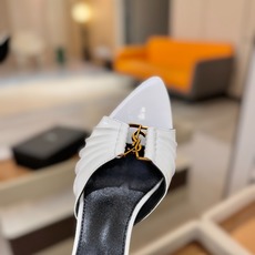 YSL「SAINT LAURENT*」 夏季新品 尖头优雅大气高跟拖鞋 —————————— 尖头设计拉长腿部线条, YSL「SAINT LAURENT*」 夏季新品 尖头优雅大气高跟拖鞋 —————————— 尖头设计拉长腿部线条,