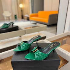 YSL「SAINT LAURENT*」 夏季新品 尖头优雅大气高跟拖鞋 —————————— 尖头设计拉长腿部线条, YSL「SAINT LAURENT*」 夏季新品 尖头优雅大气高跟拖鞋 —————————— 尖头设计拉长腿部线条,