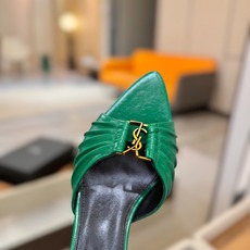 YSL「SAINT LAURENT*」 夏季新品 尖头优雅大气高跟拖鞋 —————————— 尖头设计拉长腿部线条, YSL「SAINT LAURENT*」 夏季新品 尖头优雅大气高跟拖鞋 —————————— 尖头设计拉长腿部线条,