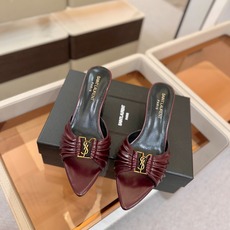 YSL「SAINT LAURENT*」 夏季新品 尖头优雅大气高跟拖鞋 —————————— 尖头设计拉长腿部线条, YSL「SAINT LAURENT*」 夏季新品 尖头优雅大气高跟拖鞋 —————————— 尖头设计拉长腿部线条,